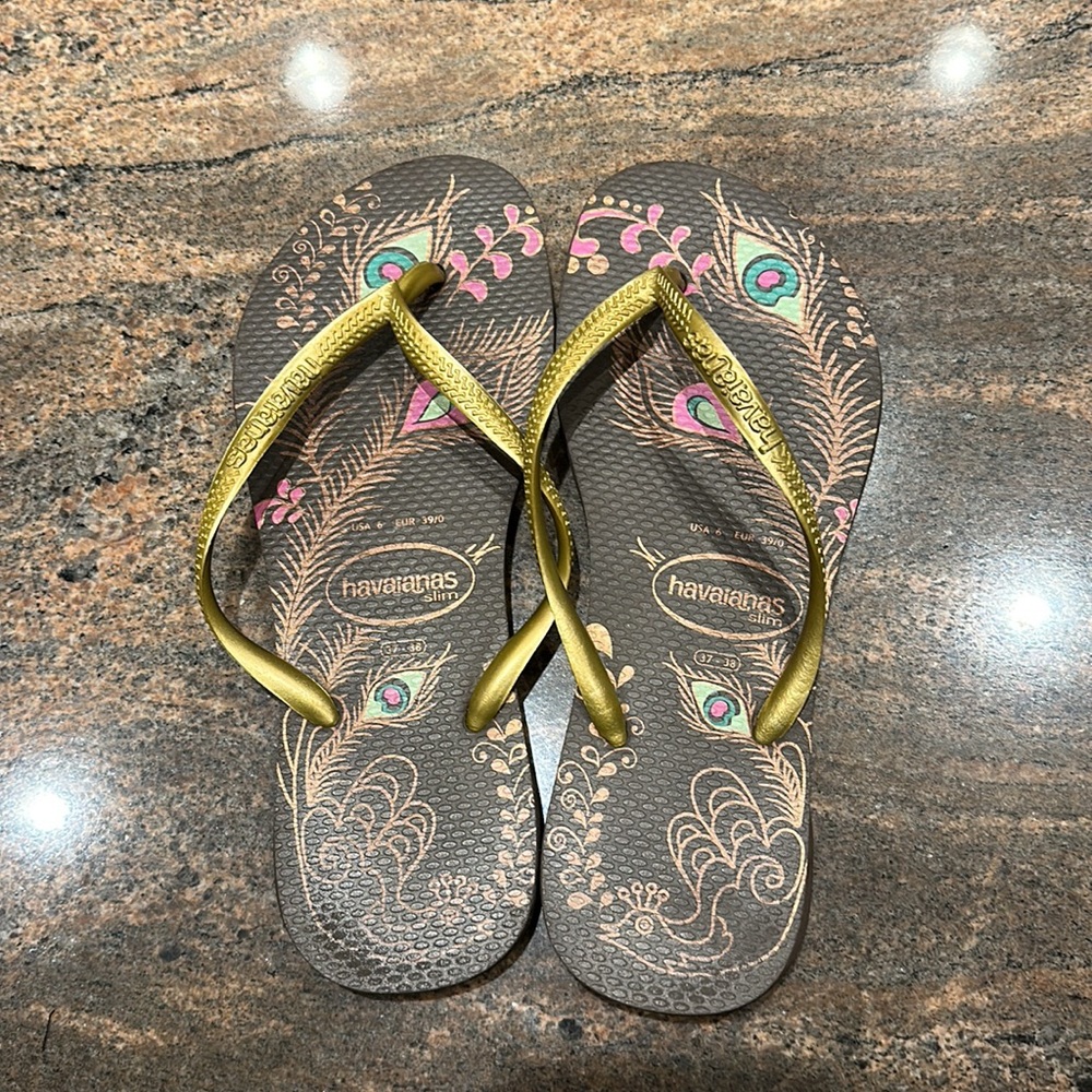 Havaianas Peacock Flip Flops